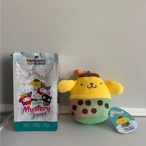 Squishmallows Hello Kitty and Friends Scented Mystery Squad Pompompurin
